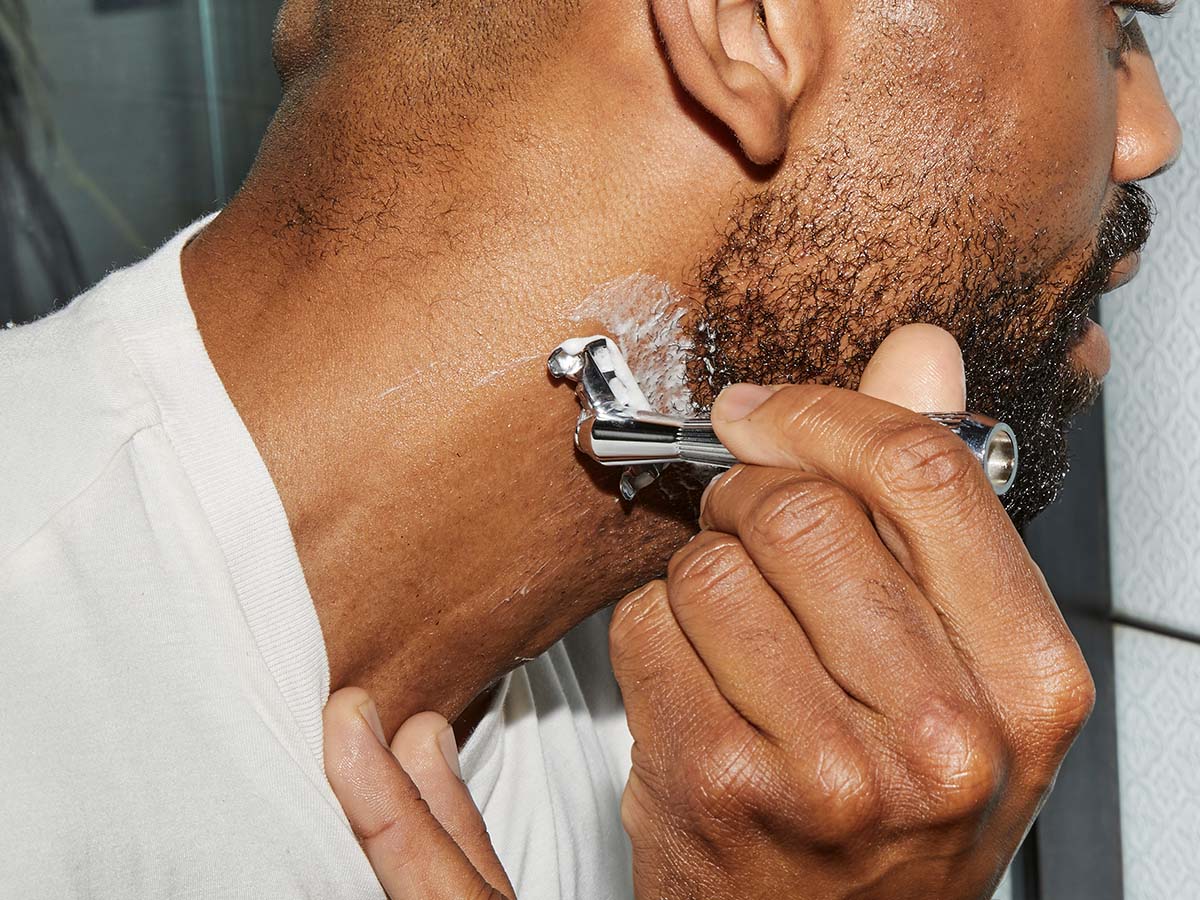 Tackling Razor Bumps on your Neck